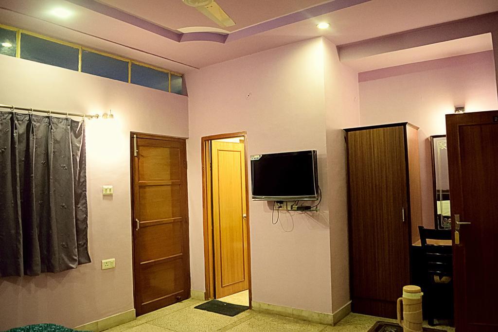 Bed & Breakfast Shri Kalyan Residency *