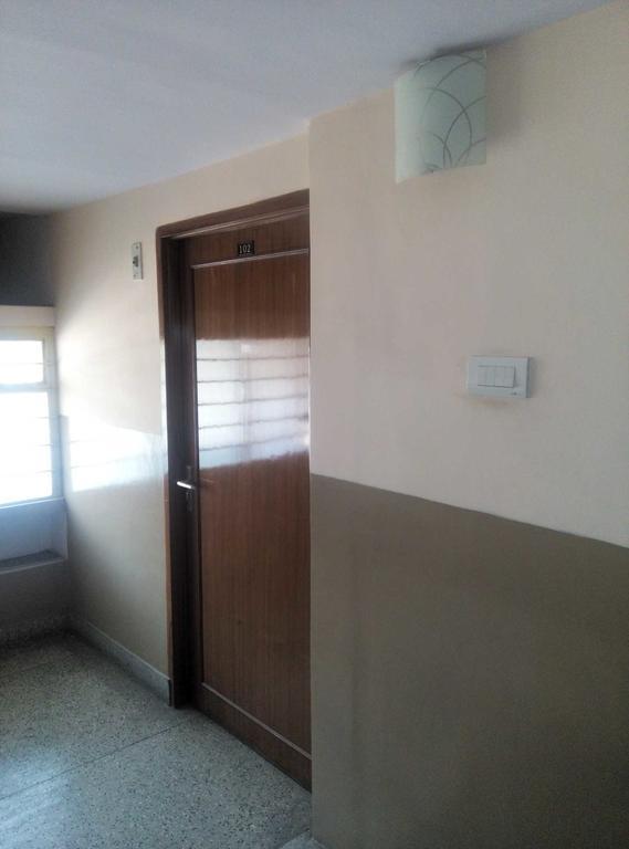 Shri Kalyan Residency Bed & Breakfast *